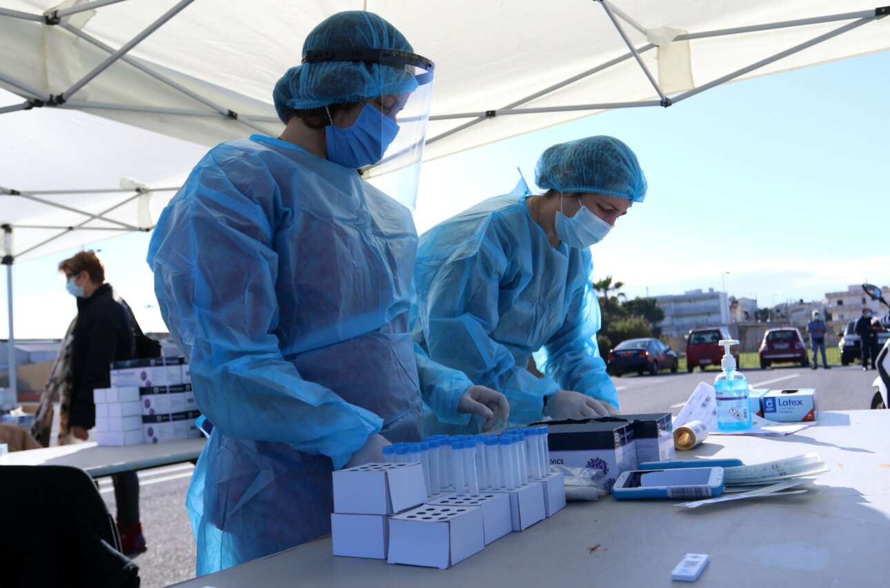 Ακόμα δέκα κρούσματα με μεταλλαγμένα στελέχη του κορονοϊού