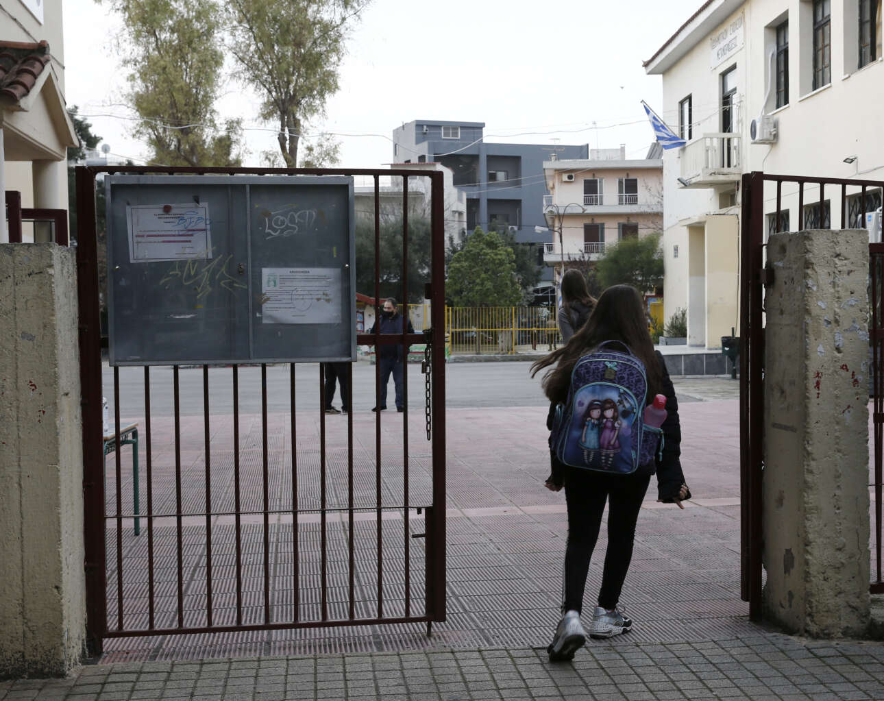 Τέσσερα σενάρια για να (μην) ανοίξουν τα Γυμνάσια και τα Λύκεια