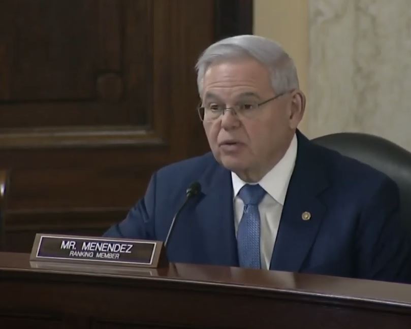 «Σφυροκόπημα» Μενέντεζ κατά της Τουρκίας στην ακρόαση Μπλίνκεν