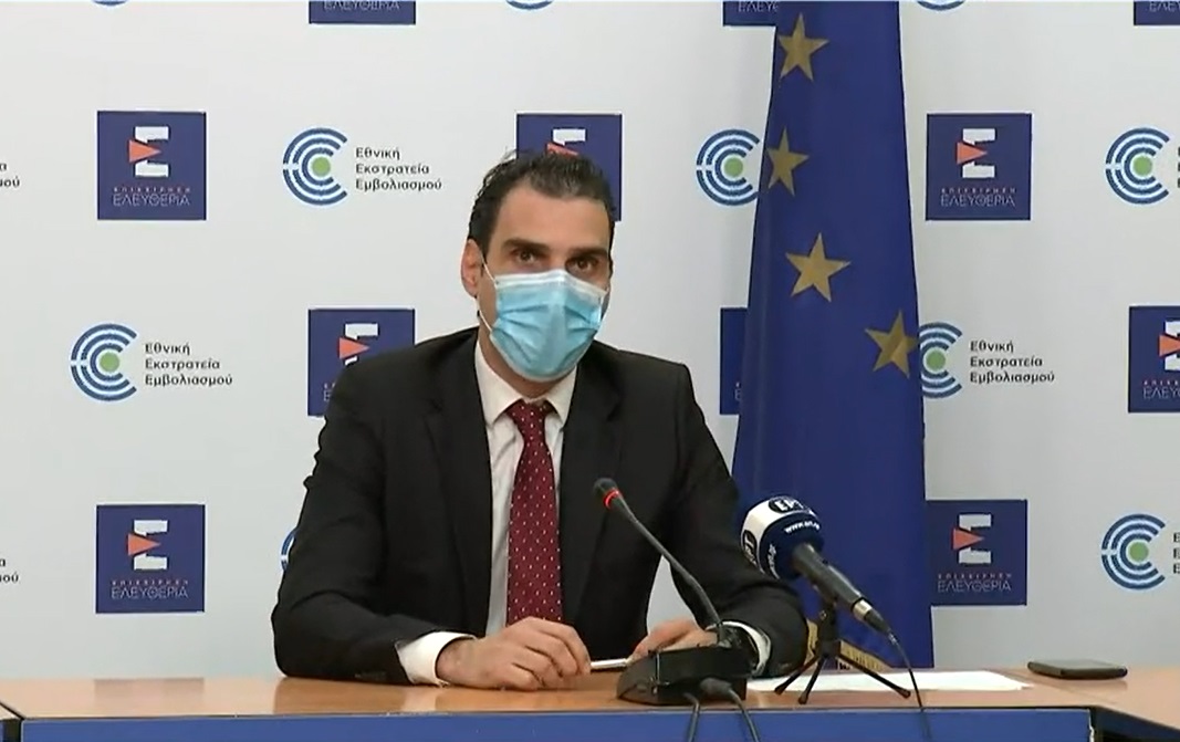 Θεμιστοκλέους: Φτάσαμε τους 17.000 εμβολιασμούς την ημέρα, από την επάρκεια εξαρτώνται όλα