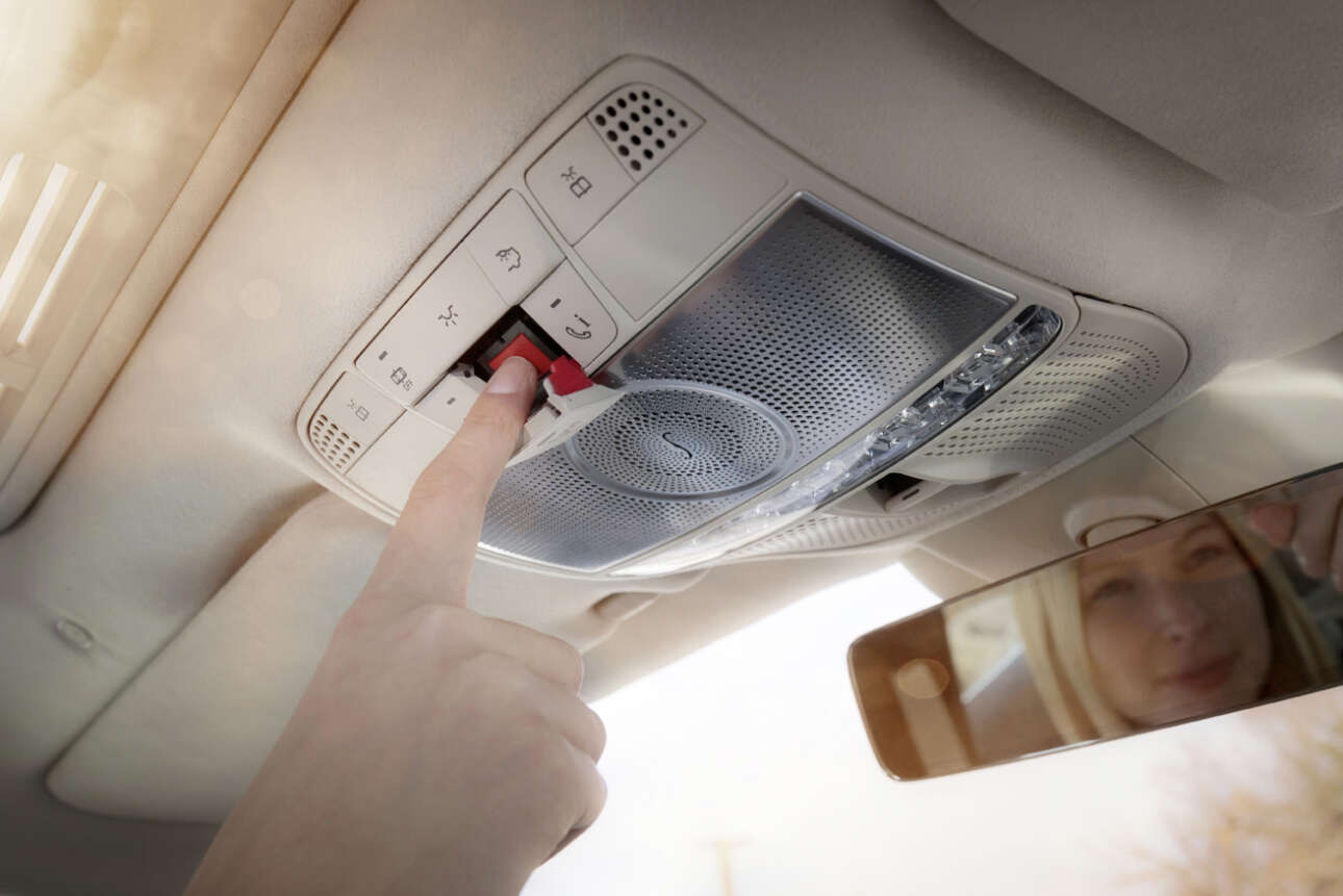 Ανάκληση για περισσότερα από 1 εκατ. Mercedes-Benz