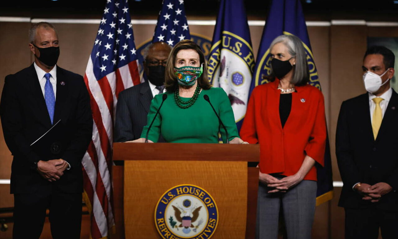 Πρώτη νομοθετική νίκη για τον Μπάιντεν το πακέτο των $1,9 τρισ. για την πανδημία