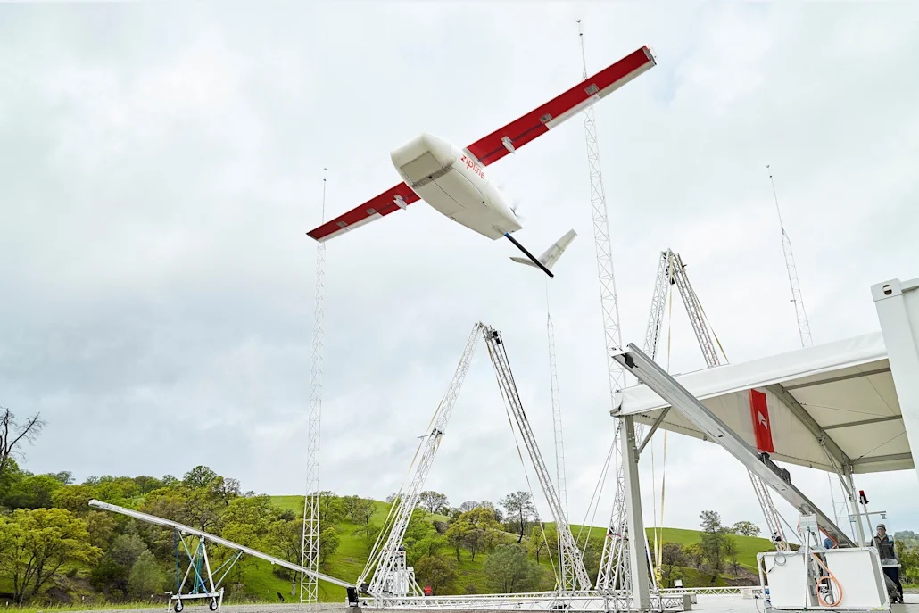 Τα drones στη μάχη του εμβολιασμού κατά του κορονοϊού