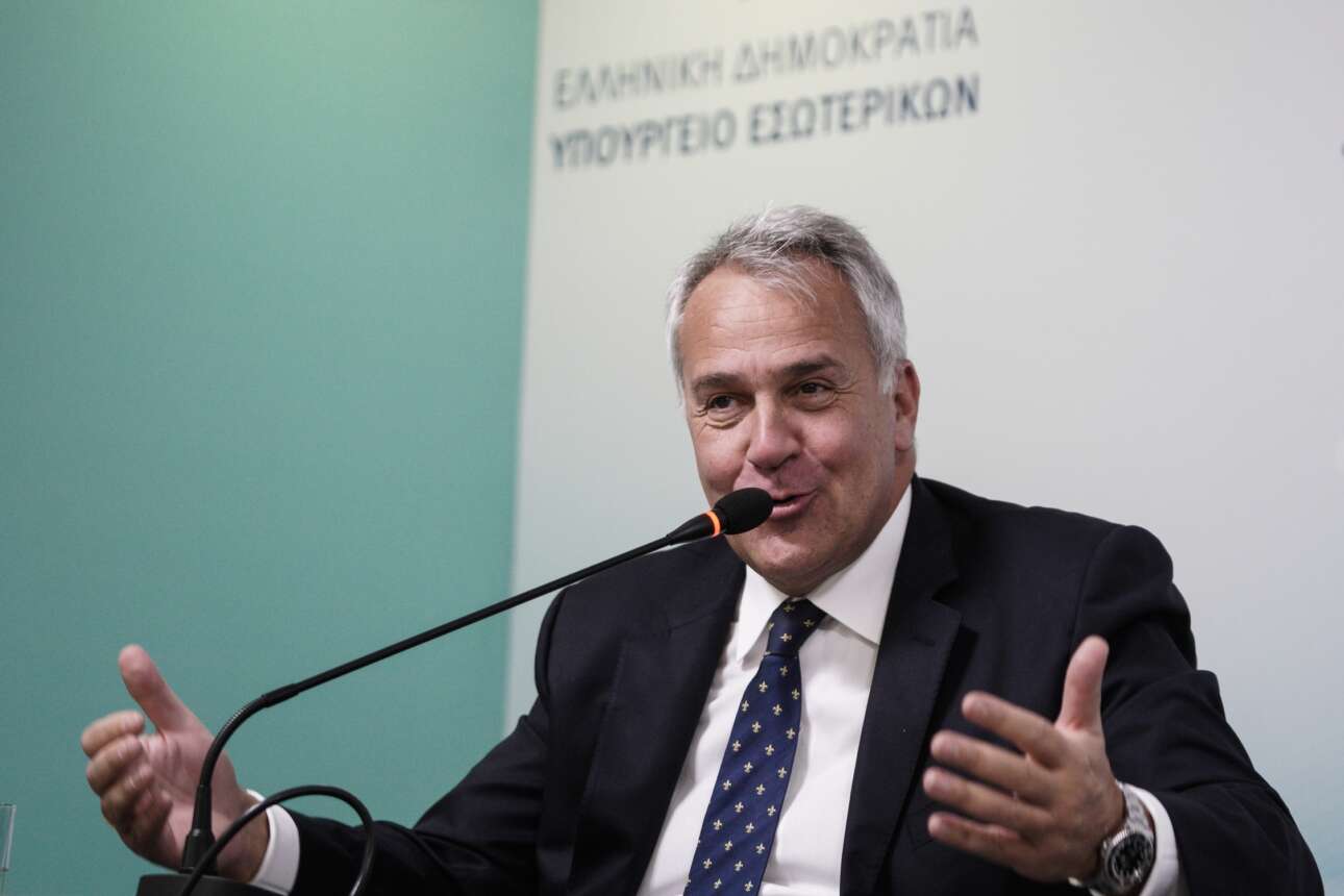 Ερχονται και αυξήσεις στο Δημόσιο; Πριμ παραγωγικότητας προανήγγειλε ο Βορίδης