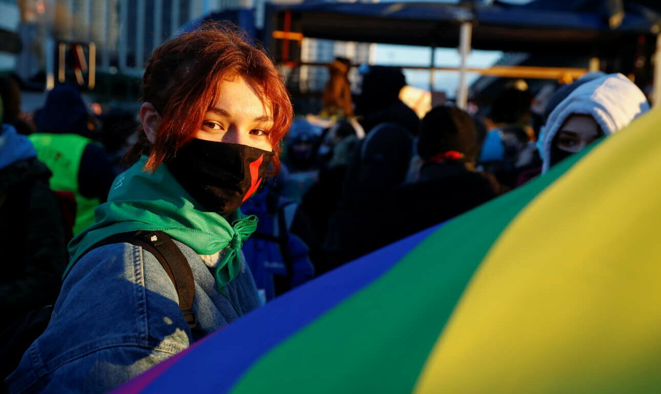 Οι γυναίκες στην Πολωνία οργίζονται, ενοχλούν και επιμένουν