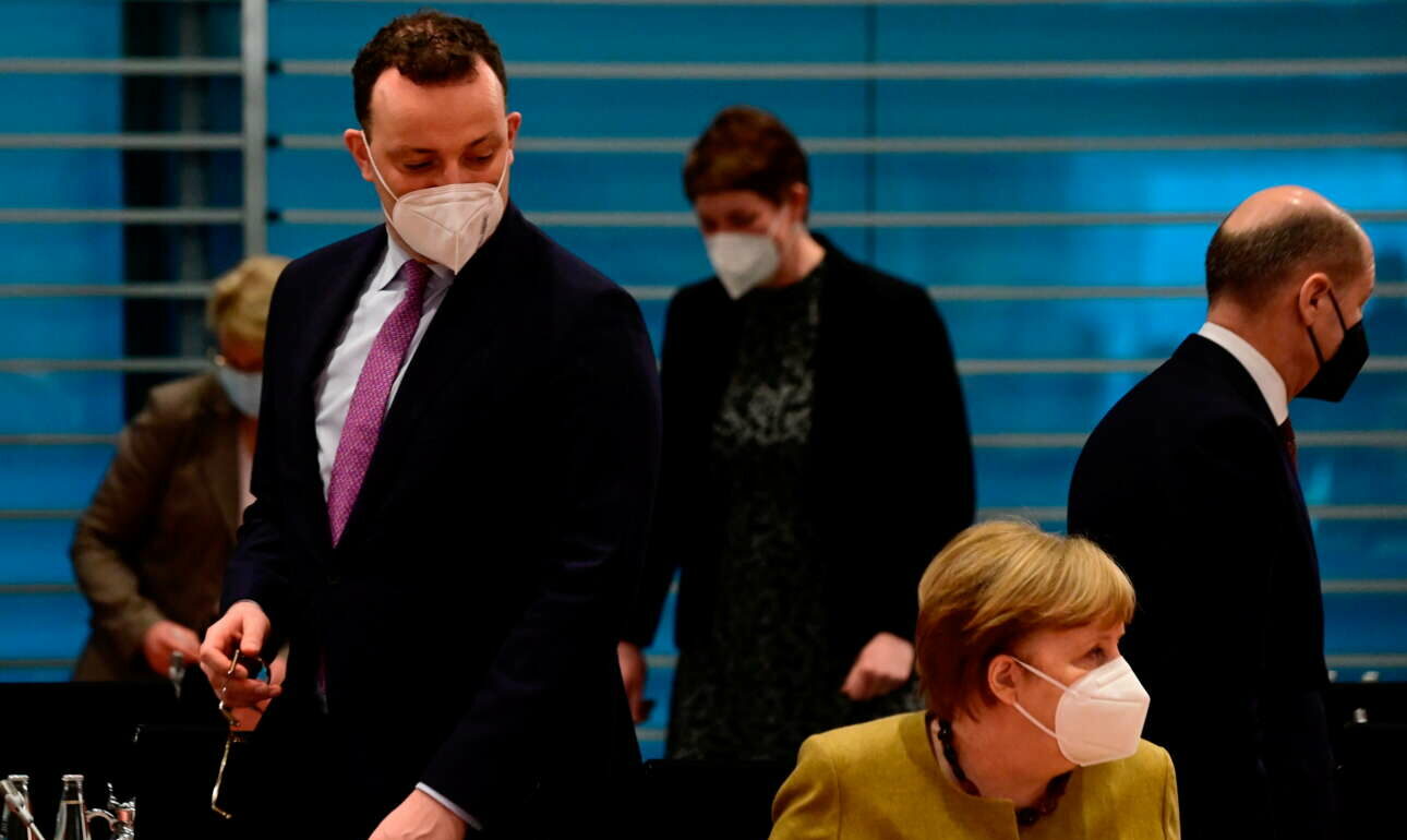 Σκάνδαλα στην «αυλή» της Μέρκελ: Παραιτήθηκε και άλλος βουλευτής για την προμήθεια μασκών