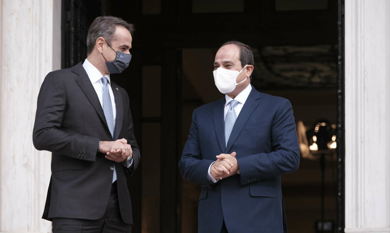 Ανατολική Μεσόγειος και ενέργεια στο επίκεντρο της επικοινωνίας Μητσοτάκη – Αλ Σίσι