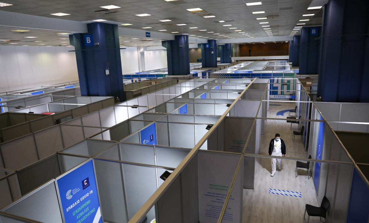 Οι εμβολιασμοί και τα δύο κράτη μας