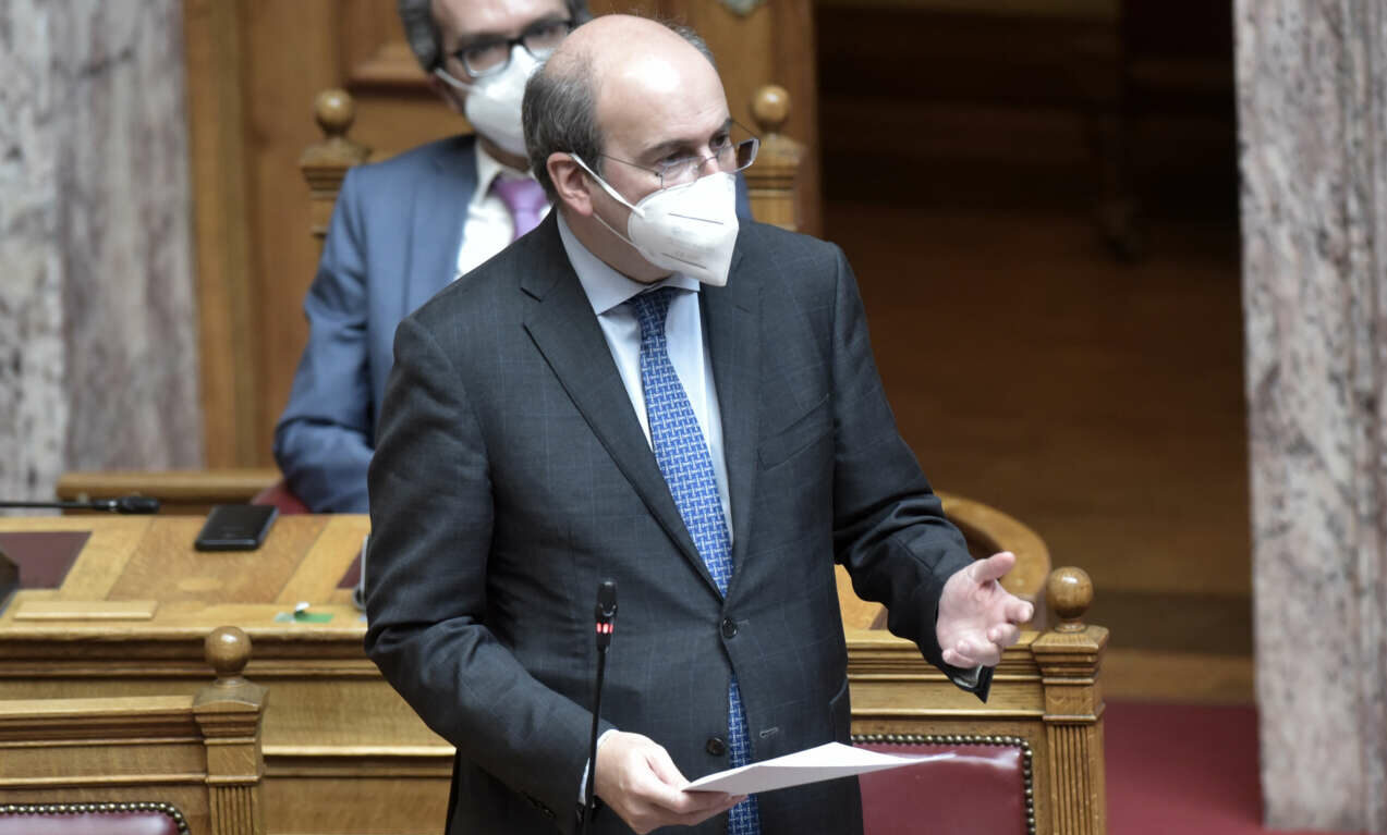 Χατζηδάκης: «Συνολική λύση για τις συντάξεις με πνεύμα κοινής λογικής»