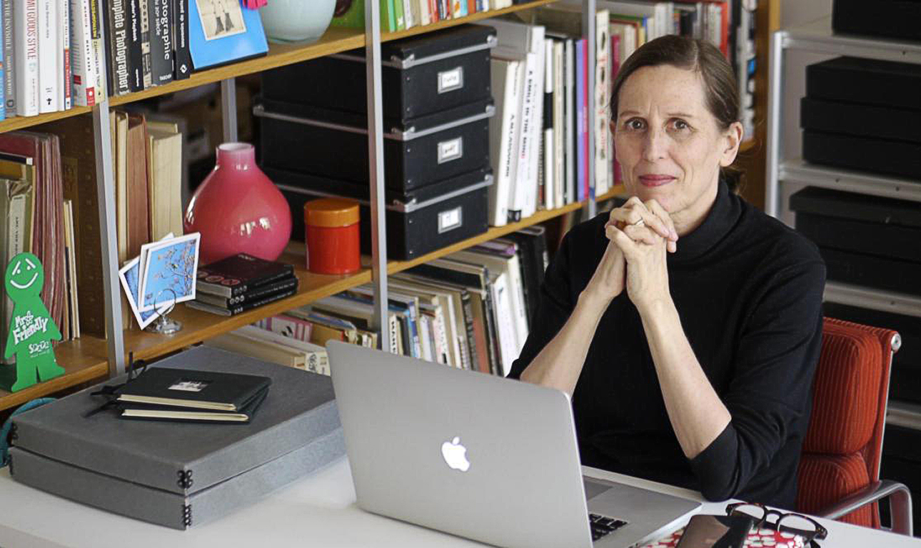 Οι προσωπικές μας στιγμές χρειάζονται τον επιμελητή τους