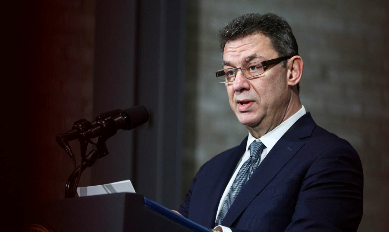 Μπουρλά: Αρχισε η Φάση 2 των δοκιμών για το φάρμακο της Pfizer για τον κορονοϊό