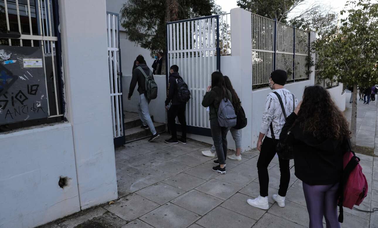 Κλείνουν στις 11 Ιουνίου Γυμνάσια και Λύκεια χωρίς ενδοσχολικές εξετάσεις