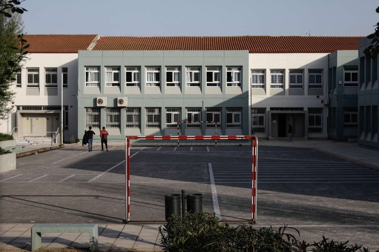 Περικοπές αποδοχών σε εκπαιδευτικούς που δεν κάνουν self test