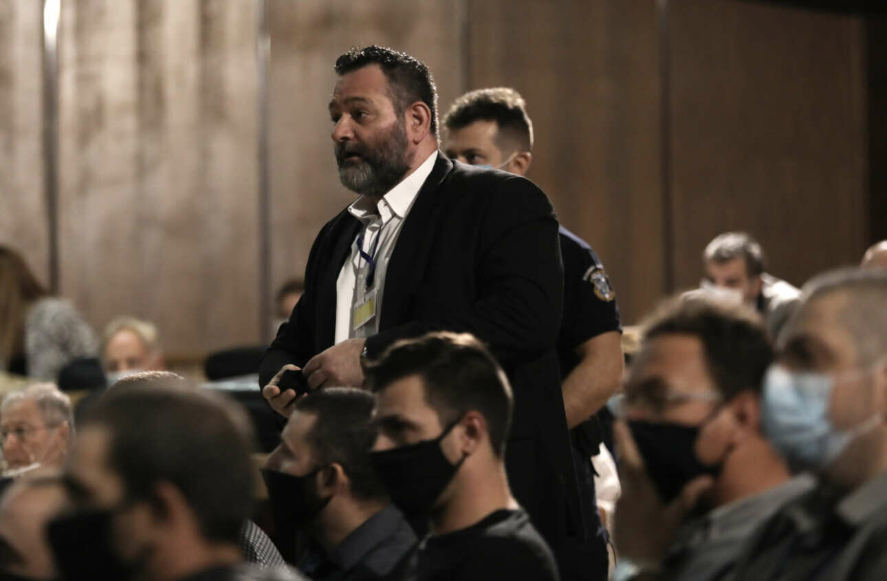 Εγκληματική οργάνωση Χρυσή Αυγή: Αίρεται η ασυλία Λαγού στο Ευρωκοινοβούλιο