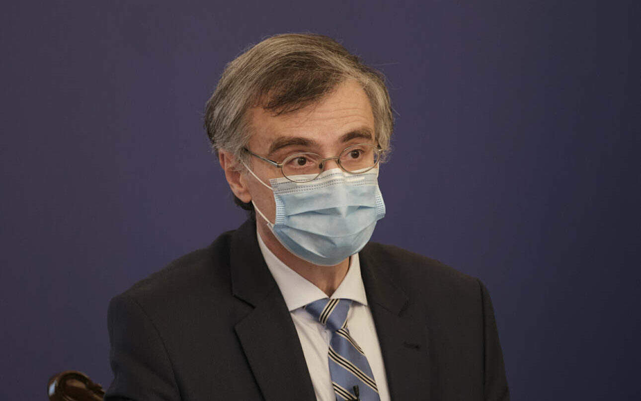 Τσιόδρας: Ακόμα και 1.000 διασωληνωμένοι το Πάσχα με δείκτη Rt 1,1 – Στο 10% η ανοσία του πληθυσμού