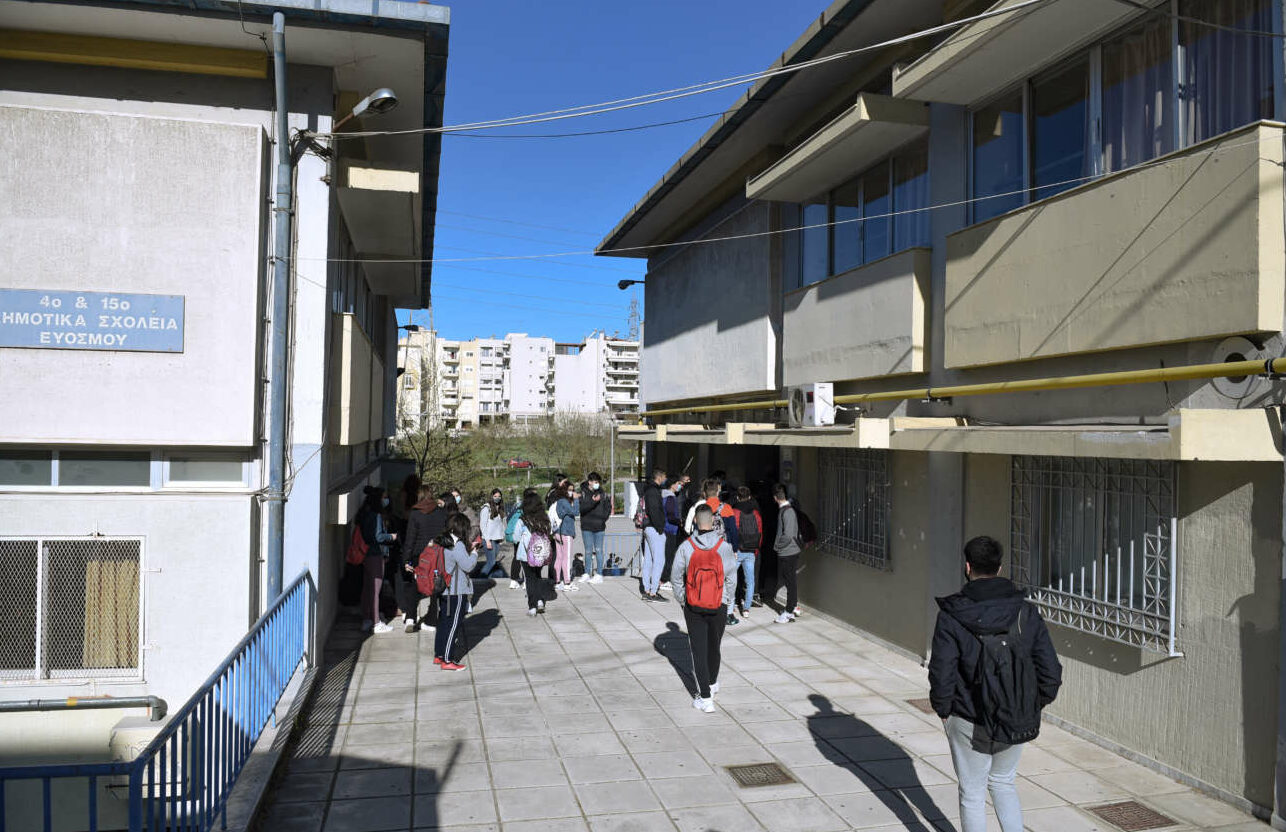 Συνελήφθη στον Εύοσμο η μητέρα-αρνήτρια του self test – Εδειραν καθηγητή στο Ηράκλειο