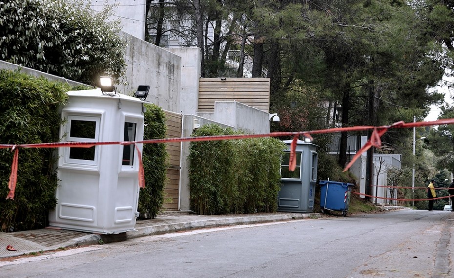 Εκρηξη έξω από το σπίτι του Φουρθιώτη στον Διόνυσο