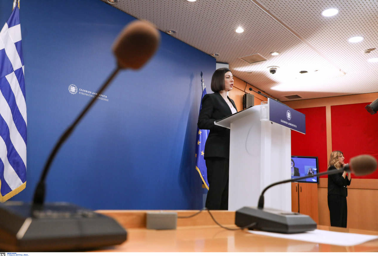 Πελώνη: Ο ΣΥΡΙΖΑ προσβάλλει τα μέλη της Επιτροπής