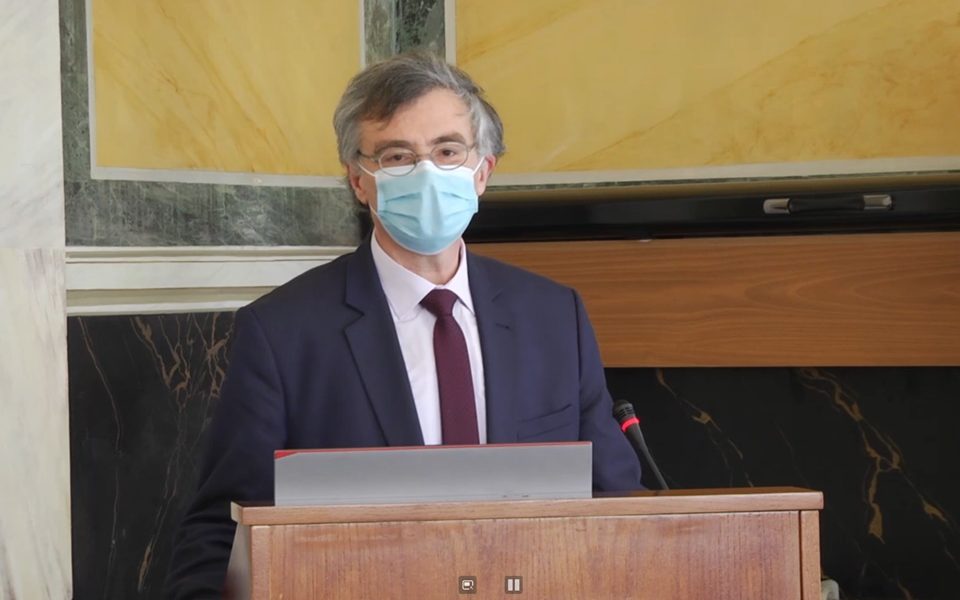 Τσιόδρας: Ορατή λύση τα εμβόλια – Τι είπε για ανοσία, μεταλλάξεις και lockdown