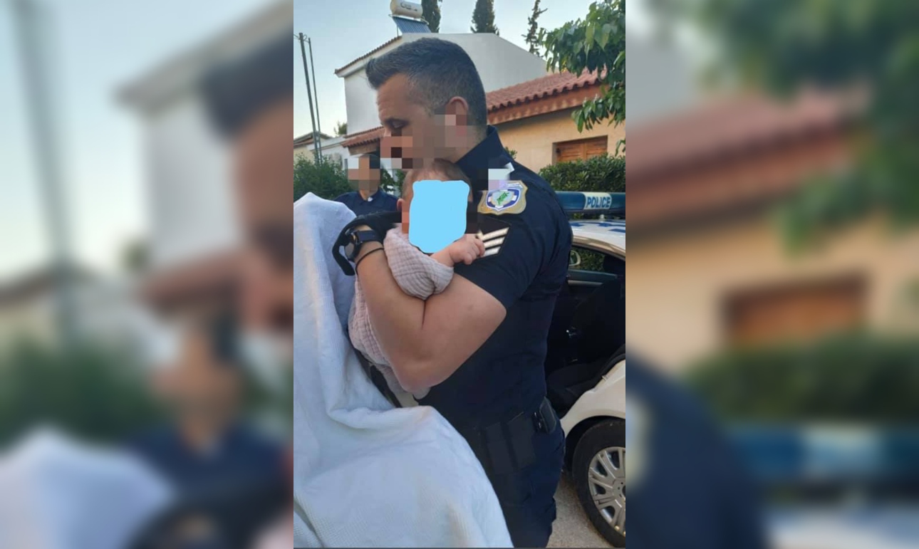 Γλυκά Νερά: H συγκινητική φωτογραφία του μωρού στην αγκαλιά του αστυνομικού της Αμεσης Δράσης