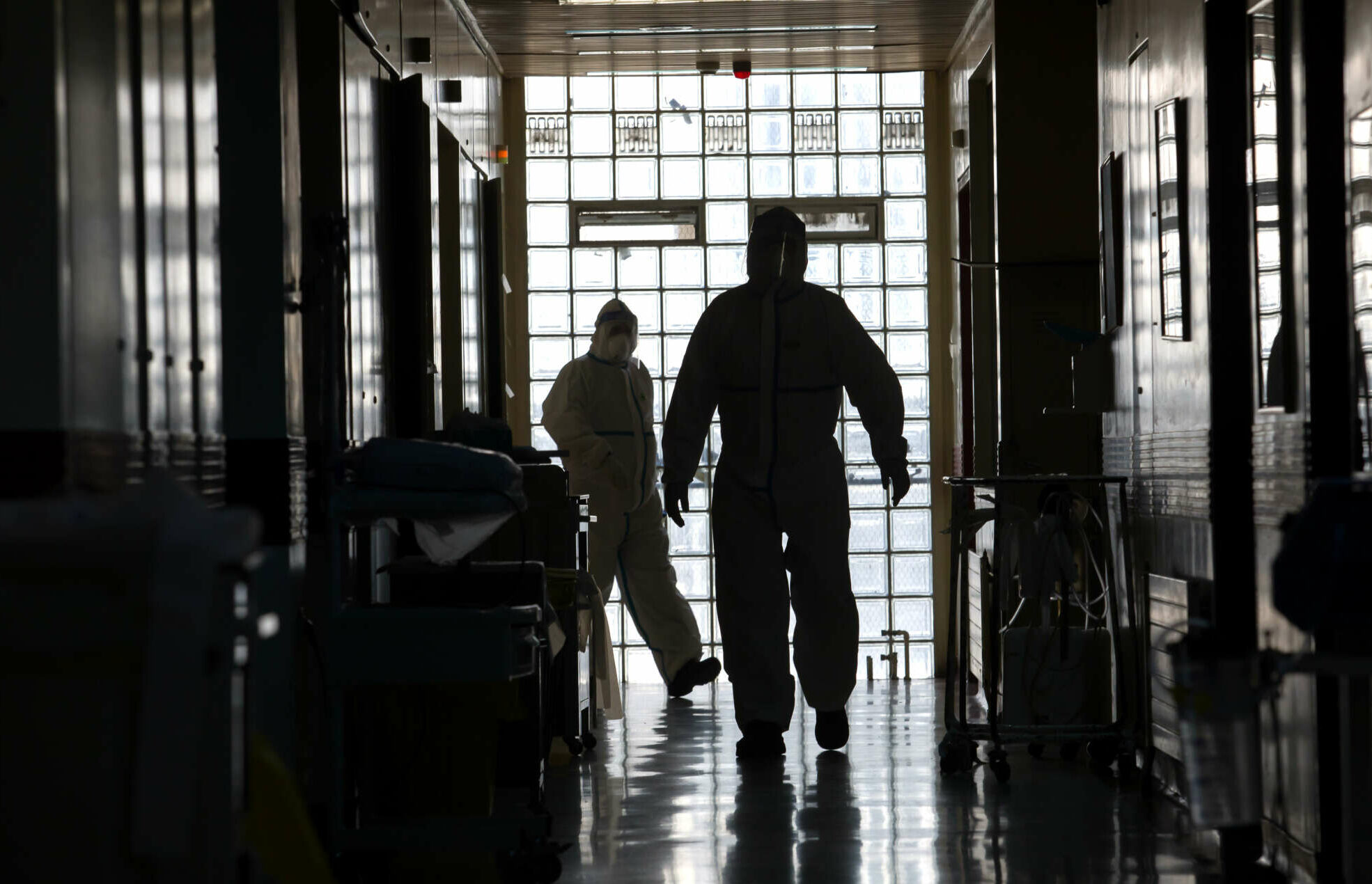 Κορονοϊός: 1.957 κρούσματα και 43 θάνατοι – στο 3,27% η θετικότητα