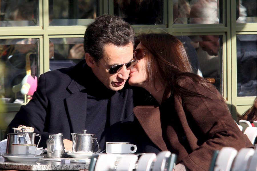 Νικολά Σαρκοζί και Κάρλα Μπρούνι: Η άνοδος και η πτώση ενός χρυσού ζευγαριού