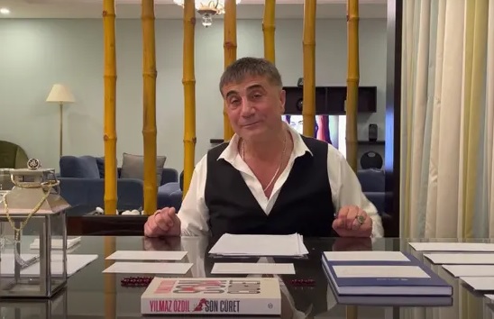 Τουρκία: Ο υπόκοσμος άνοιξε το καπάκι του και καταγγέλλει… υπουργούς!