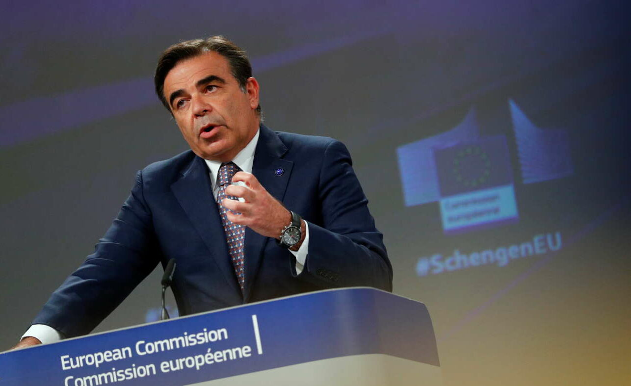 Σχοινάς: Θα ήθελα τα ελληνικά πανεπιστήμια να παράγουν ανθρώπους όπως ο Μπουρλά