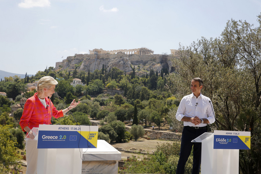 Μητσοτάκης με Φον ντερ Λάιεν στην Αρχαία Αγορά: Το «Ελλάδα 2.0» είναι η επόμενη εκδοχή της χώρας