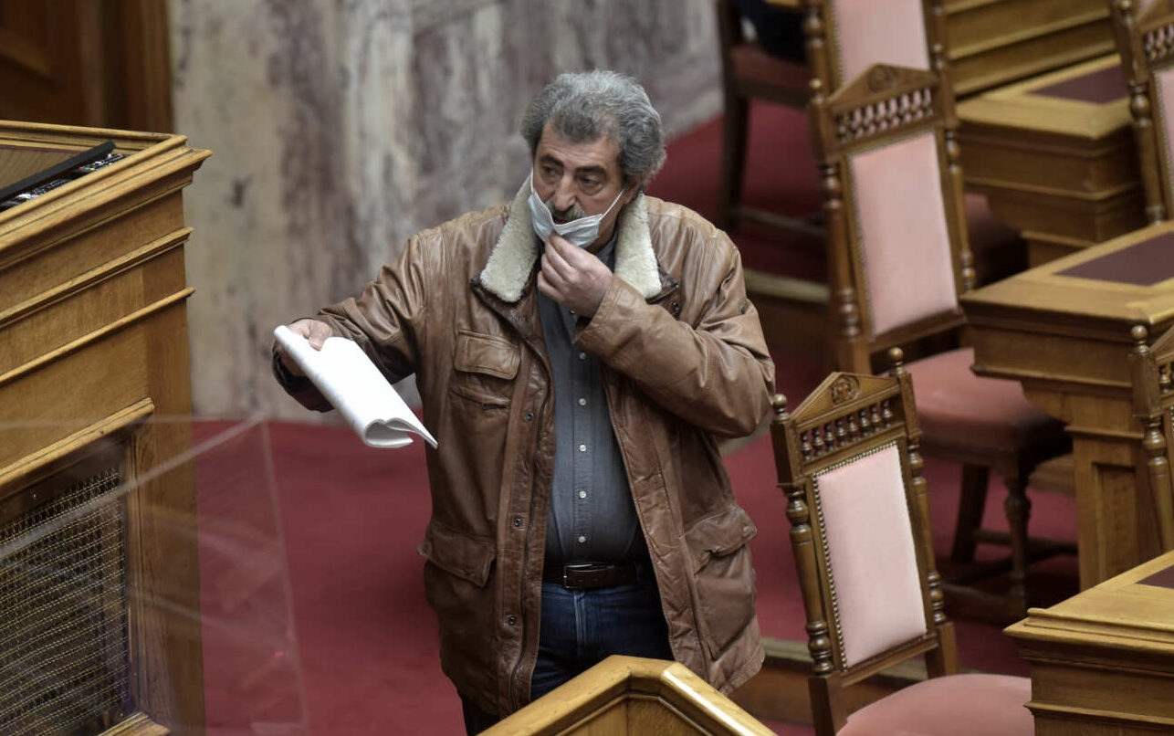 Ο Πολάκης ξέφυγε πλέον: Αν ήμουν υπουργός Υγείας, θα εμβολίαζα μόνο τους ηλικιωμένους και τους ευπαθείς