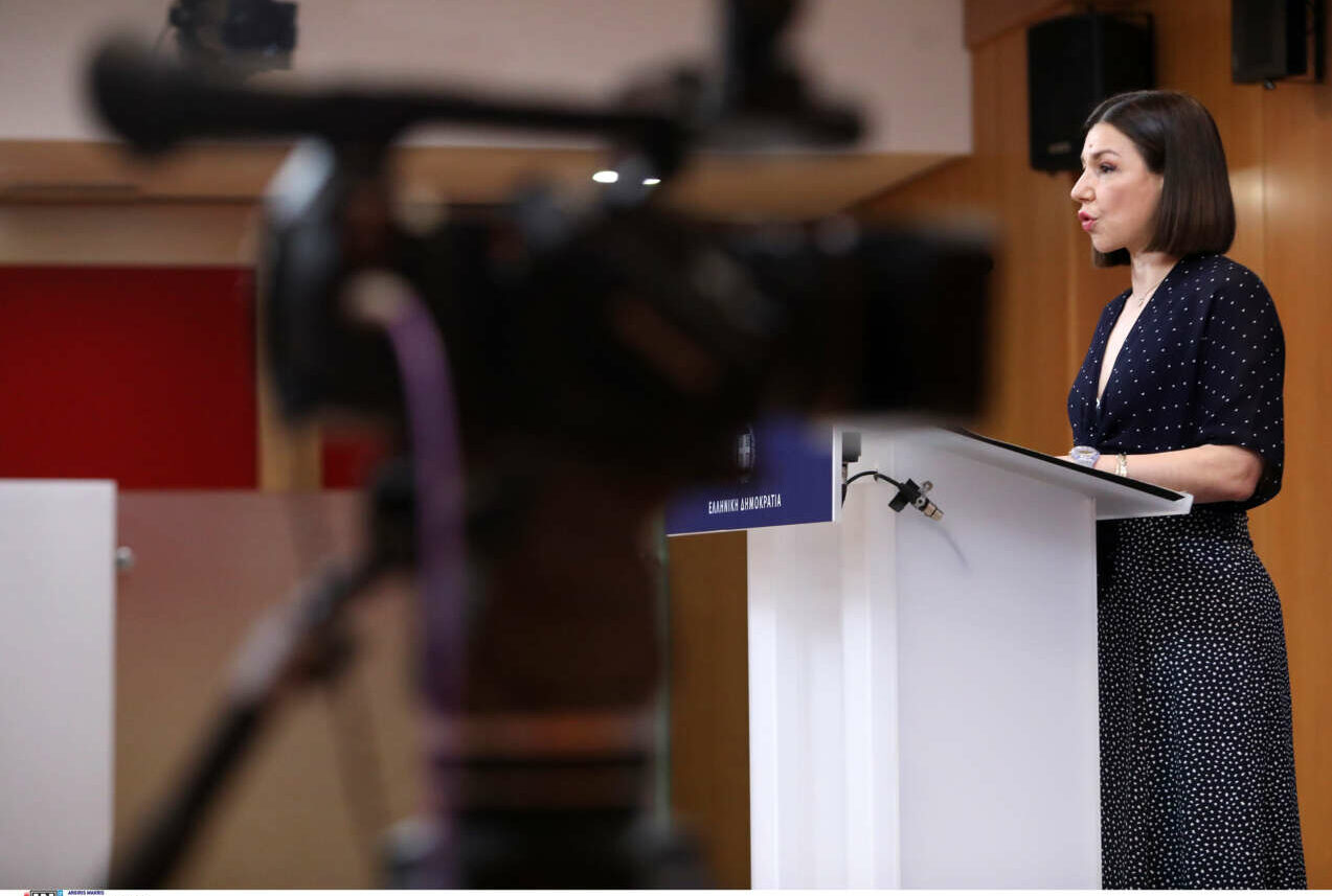 Πελώνη: Ερχεται το πλαίσιο κανόνων για τις διευκολύνσεις στους εμβολιασμένους