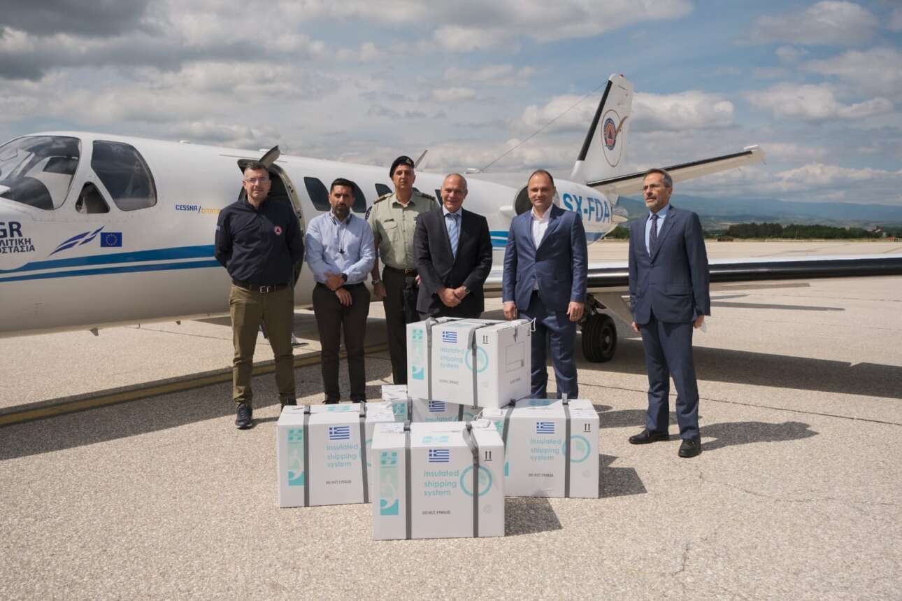 Η Ελλάδα δώρισε 20.000 εμβόλια στη Βόρεια Μακεδονία
