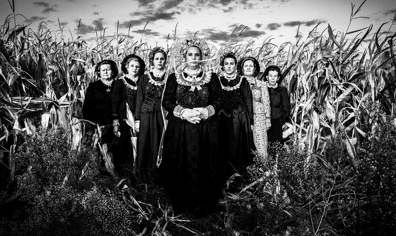 Στιγμιότυπα από ένα (ελληνικό) ασπρόμαυρο όνειρο