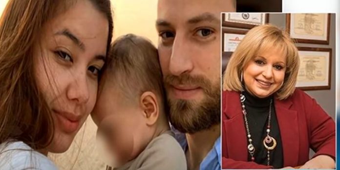 «Ψυχολόγος» Καρολάιν: Εγώ ένα κέντρο θεραπευτικής ύπνωσης έχω…