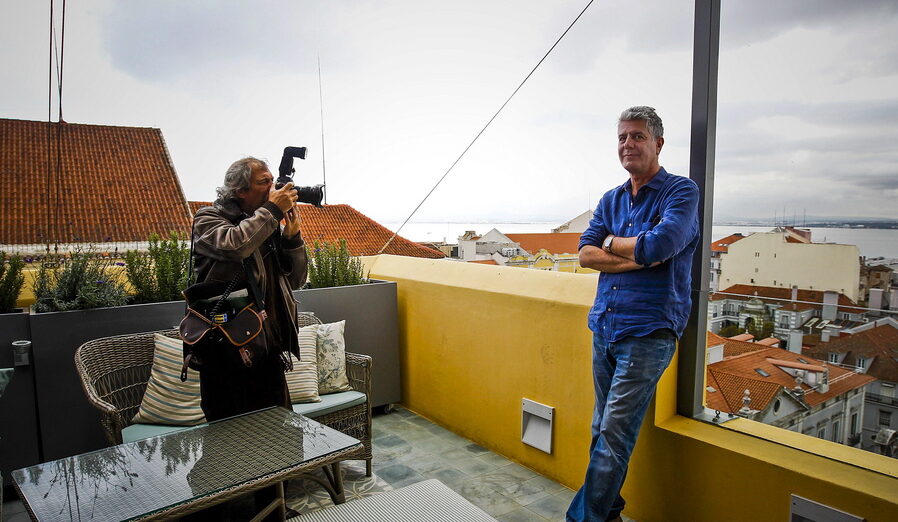 Ντοκιμαντέρ: O Αντονι Μπουρντέν μας μιλάει από το υπερπέραν!