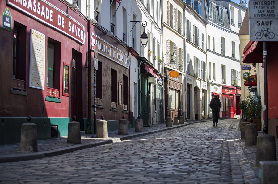 Γαλλία: Μέτωπο κατά της Airbnb από δημάρχους μεγάλων πόλεων