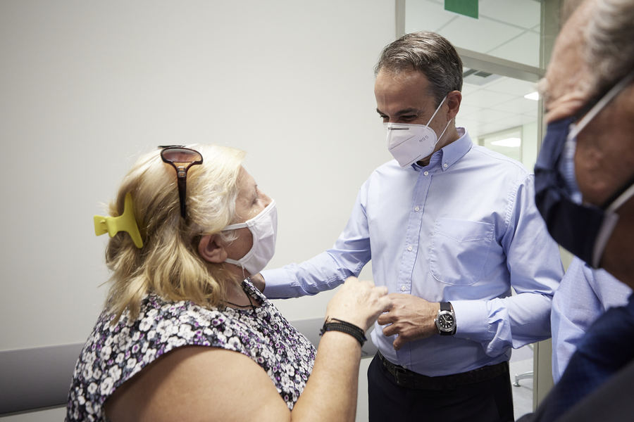 Μητσοτάκης στο Κερατσίνι: Πιστοί στη δέσμευσή μας να είμαστε κοντά στους πολίτες