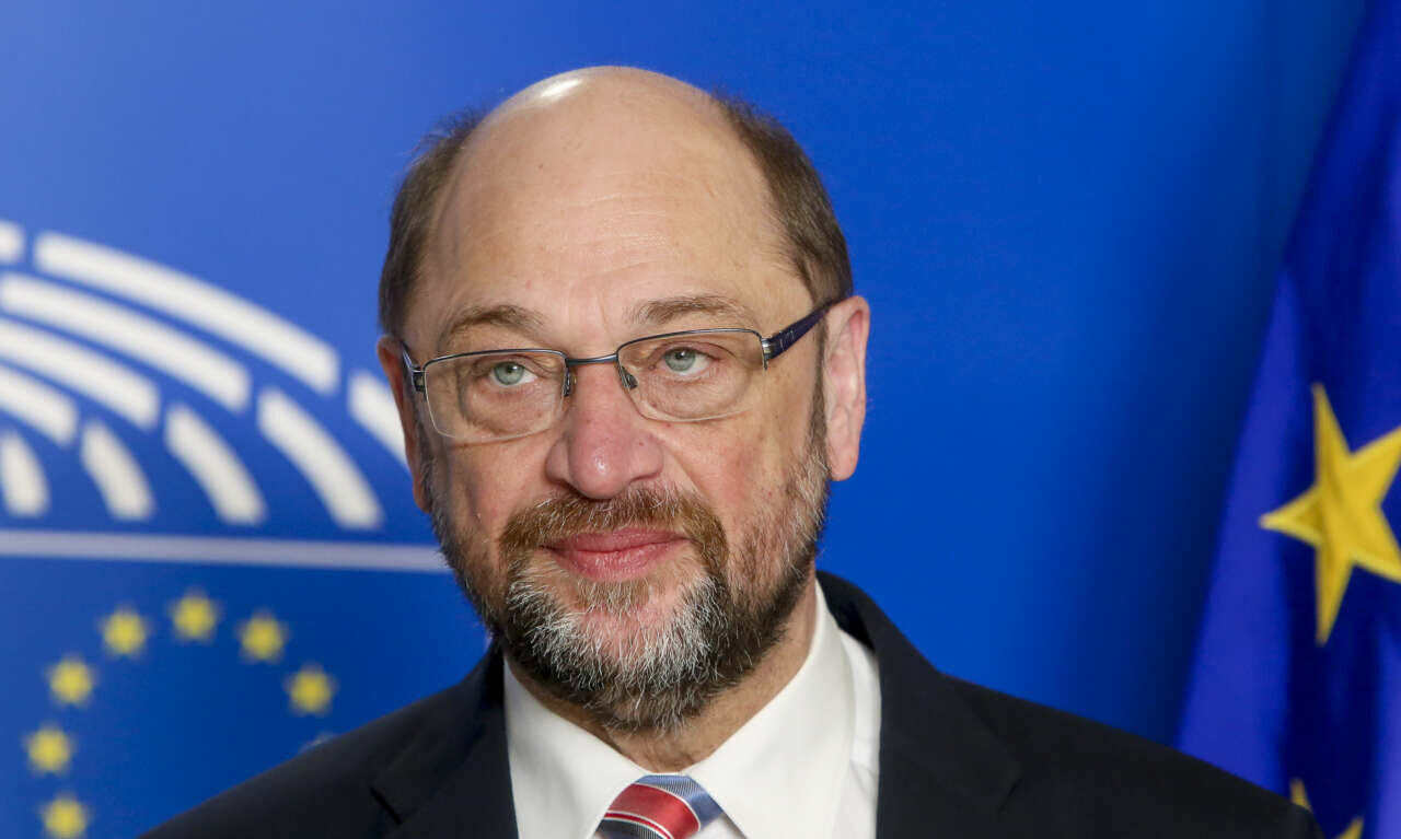 Μάρτιν Σουλτς: Οι Ελληνες δικαιούνται μεγαλύτερους μισθούς και συντάξεις