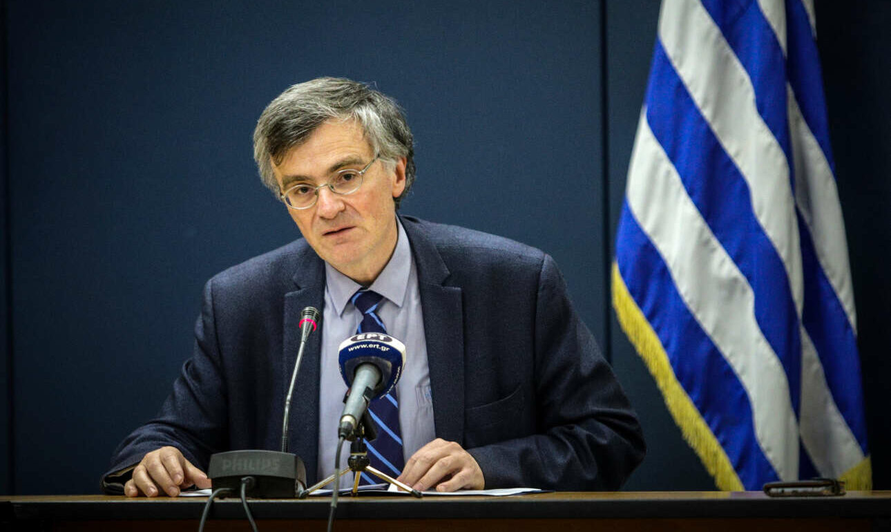 Τσιόδρας για τους αντιεμβολιαστές: Με fake news αρνούνται τις ευθύνες τους