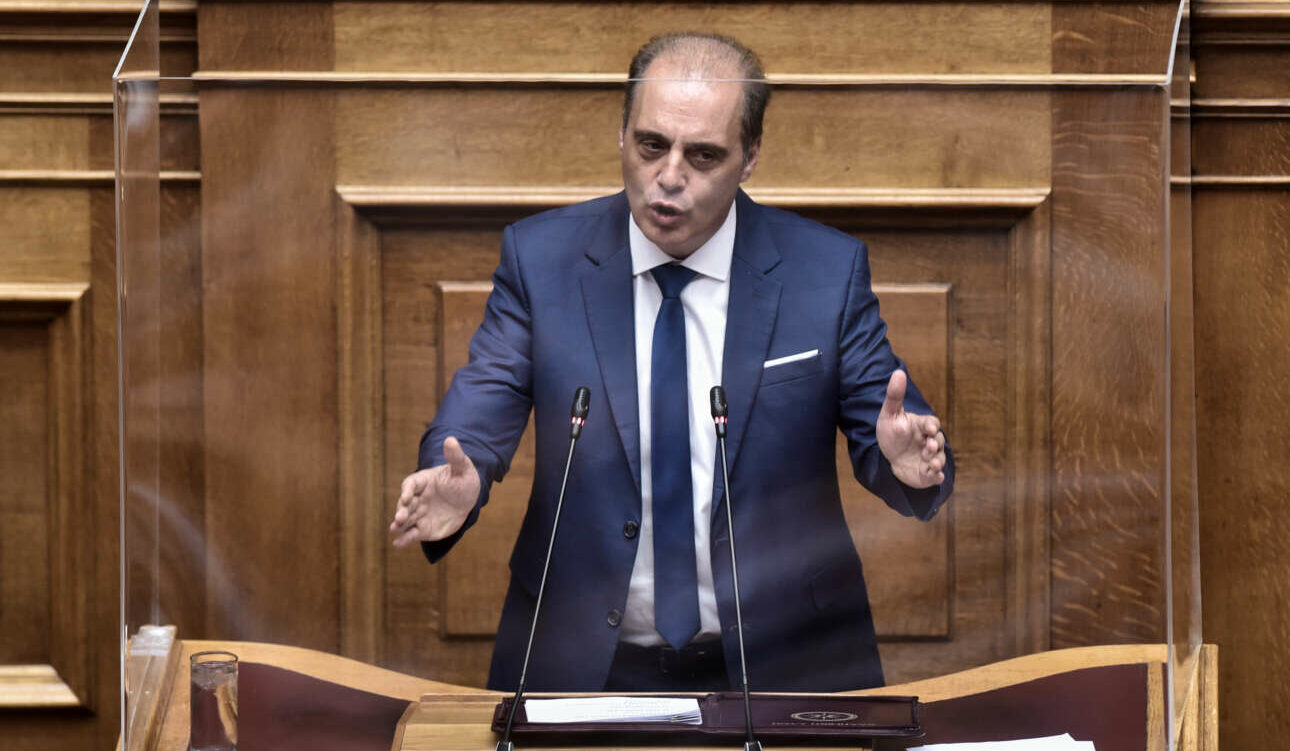 Βουλή: Αρση ασυλίας του Βελόπουλου αποφάσισε η Ολομέλεια