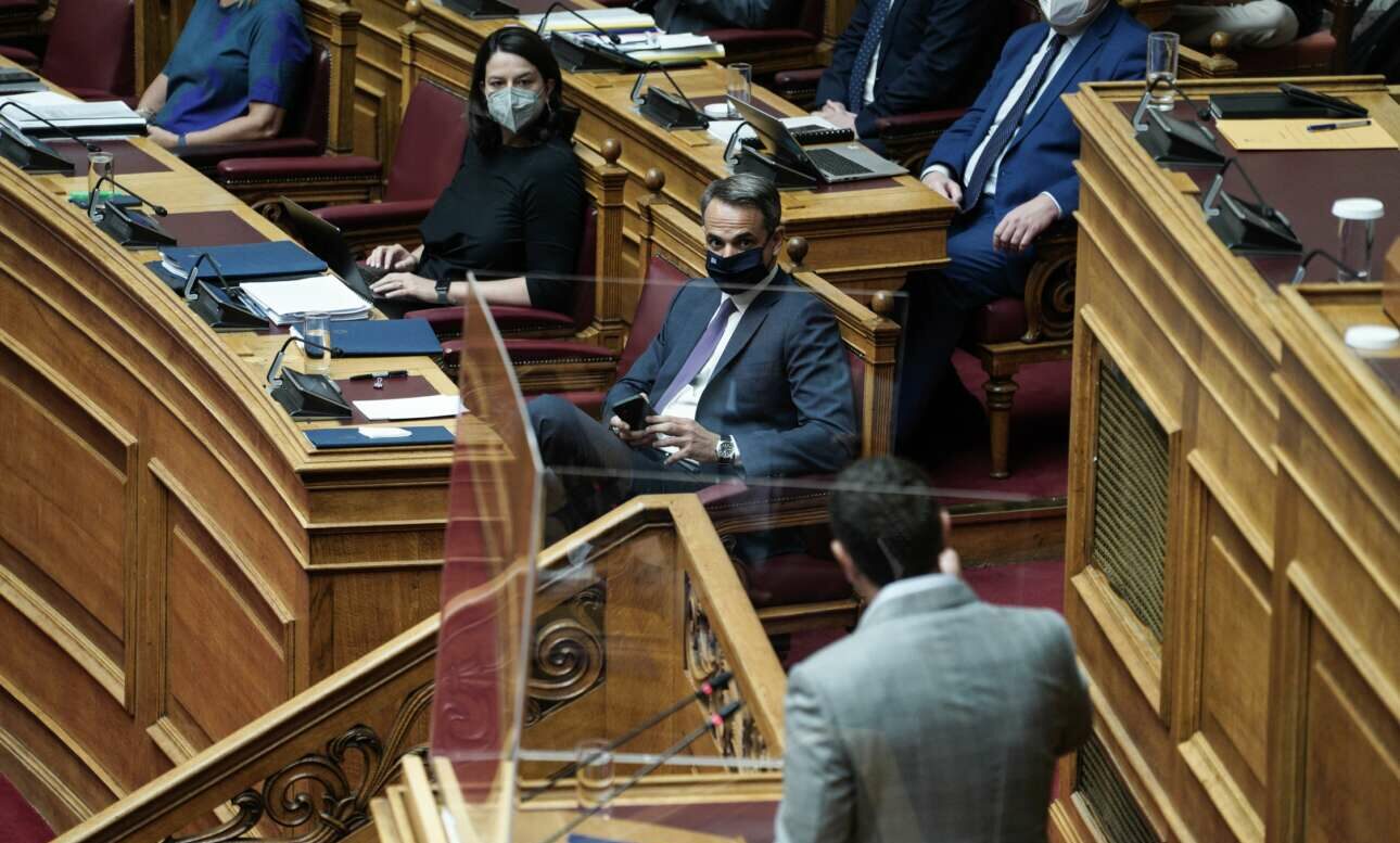 Τσίπρας σε Μητσοτάκη – Κεραμέως: Εχετε άγνοια του ελληνικού πανεπιστημίου