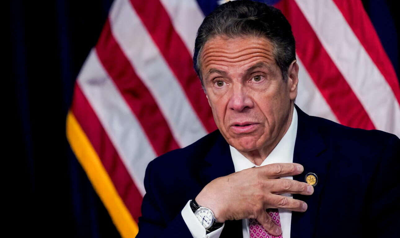 Παραιτείται ο κυβερνήτης της Νέας Υόρκης Αντριου Κουόμο