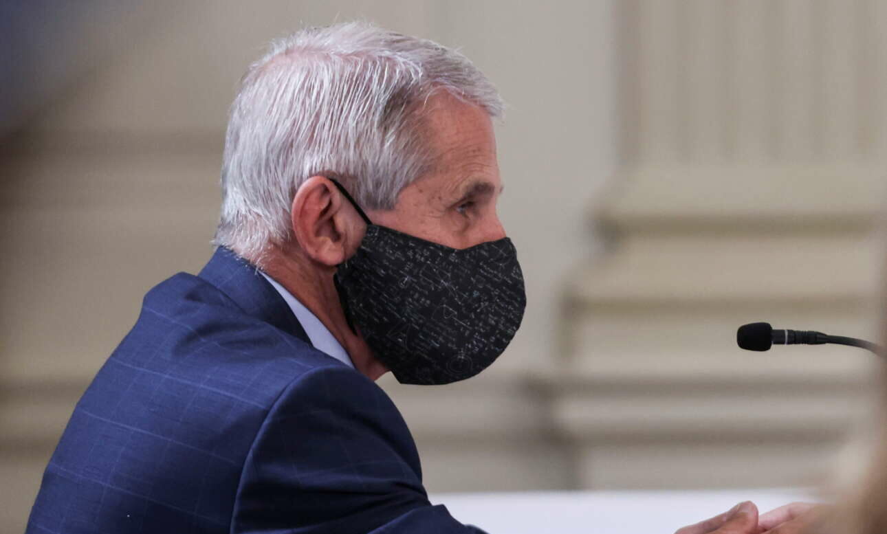 Η χρήση της μάσκας ξανά στο επίκεντρο της πολιτικής διαμάχης στις ΗΠΑ