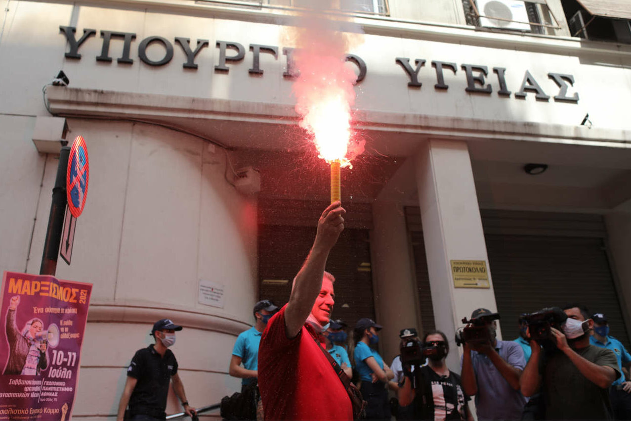 Η ΠΟΕΔΗΝ κάνει στάση εργασίας με αίτημα να καταργηθεί η υποχρεωτικότητα