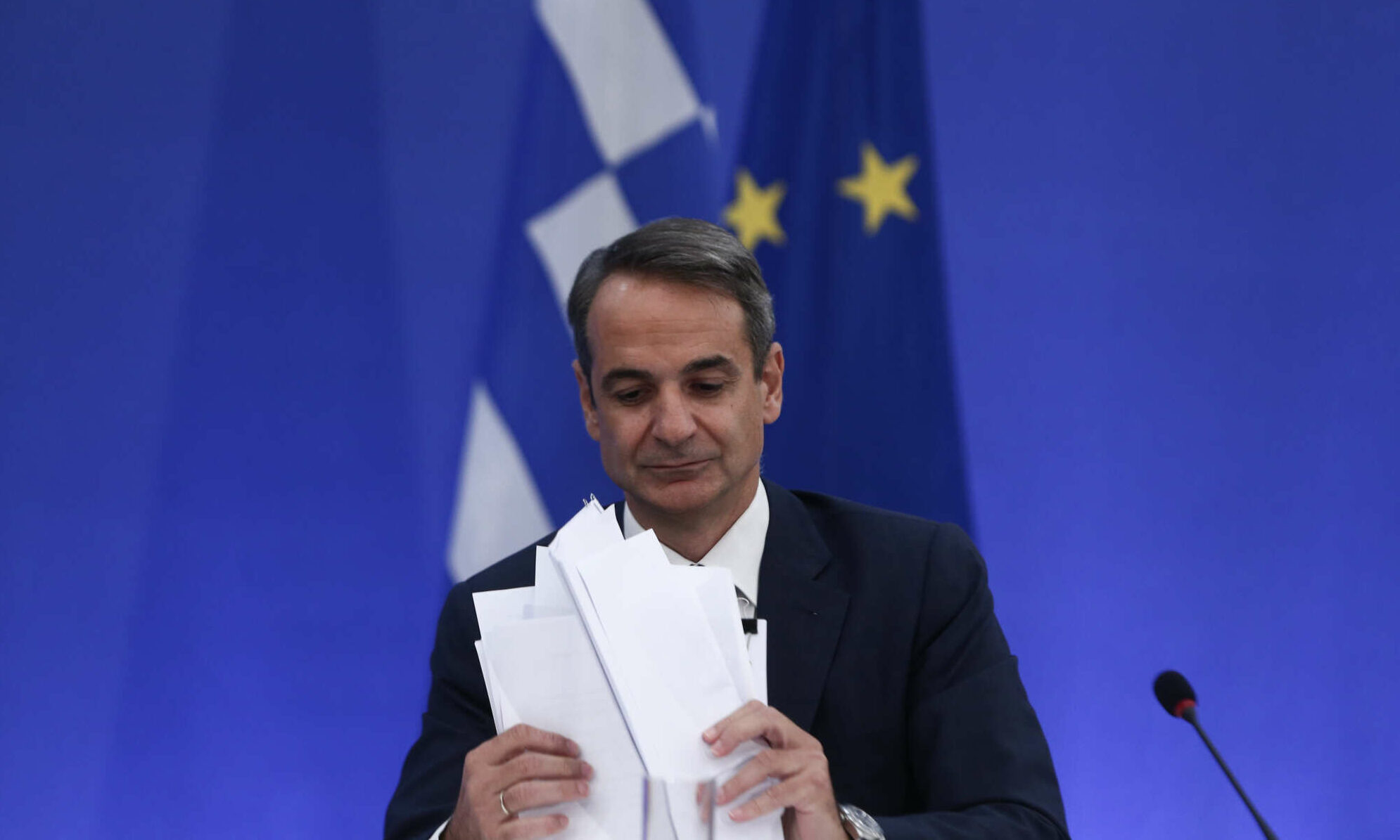 Αντί για Υπουργικό, ανασχηματισμός στις 11 π.μ.