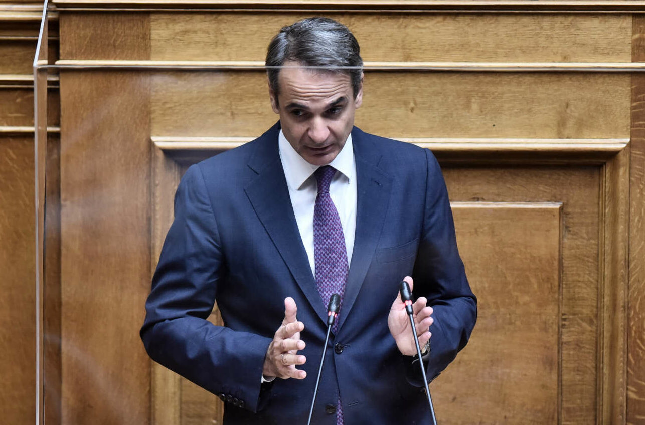 Μετωπική Μητσοτάκη – Τσίπρα στη Βουλή: Σήμερα μετράμε στρέμματα, στο Μάτι φέρετρα