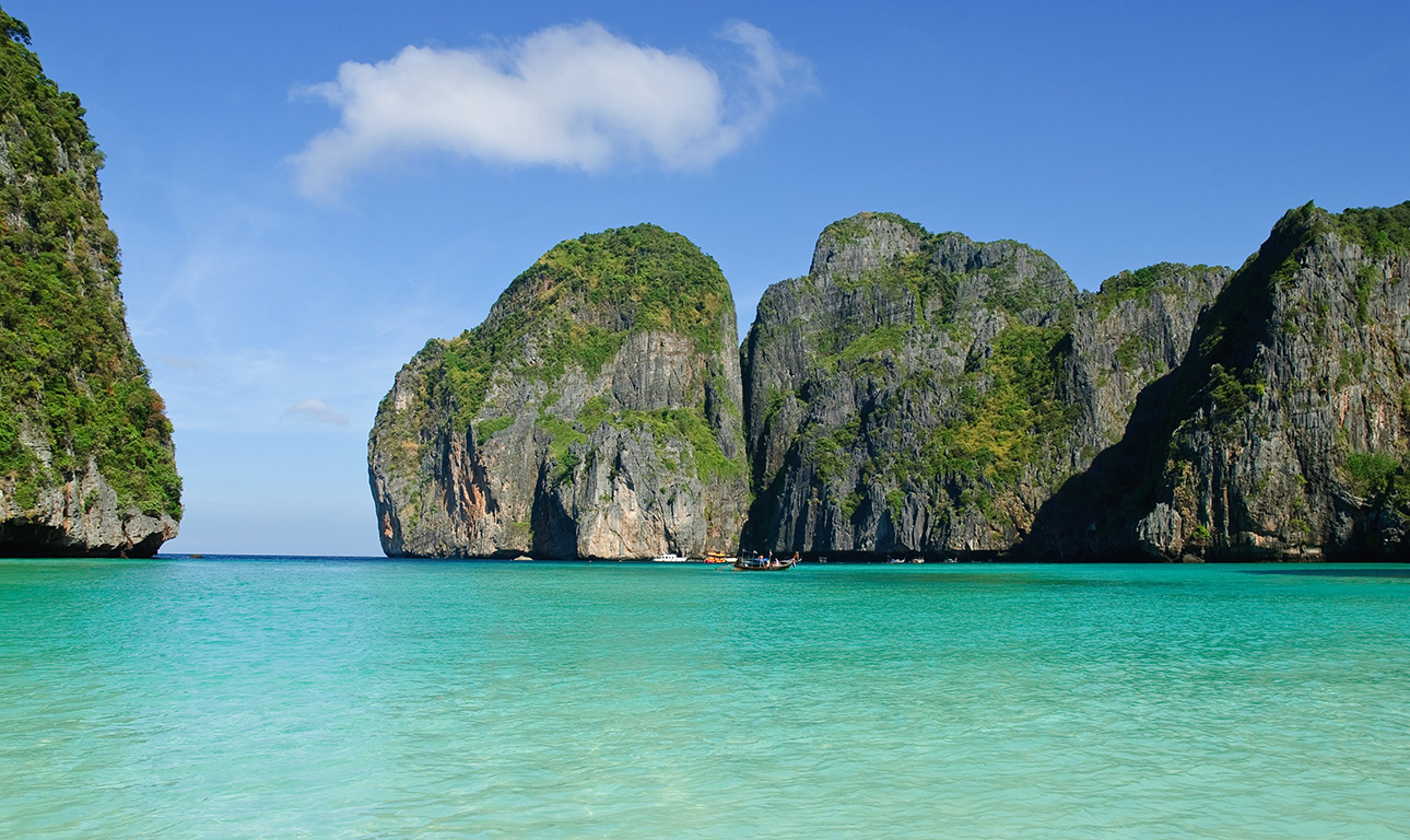 Η Ταϊλάνδη απαγόρευσε τα αντηλιακά για να προστατεύσει τα κοράλλια της