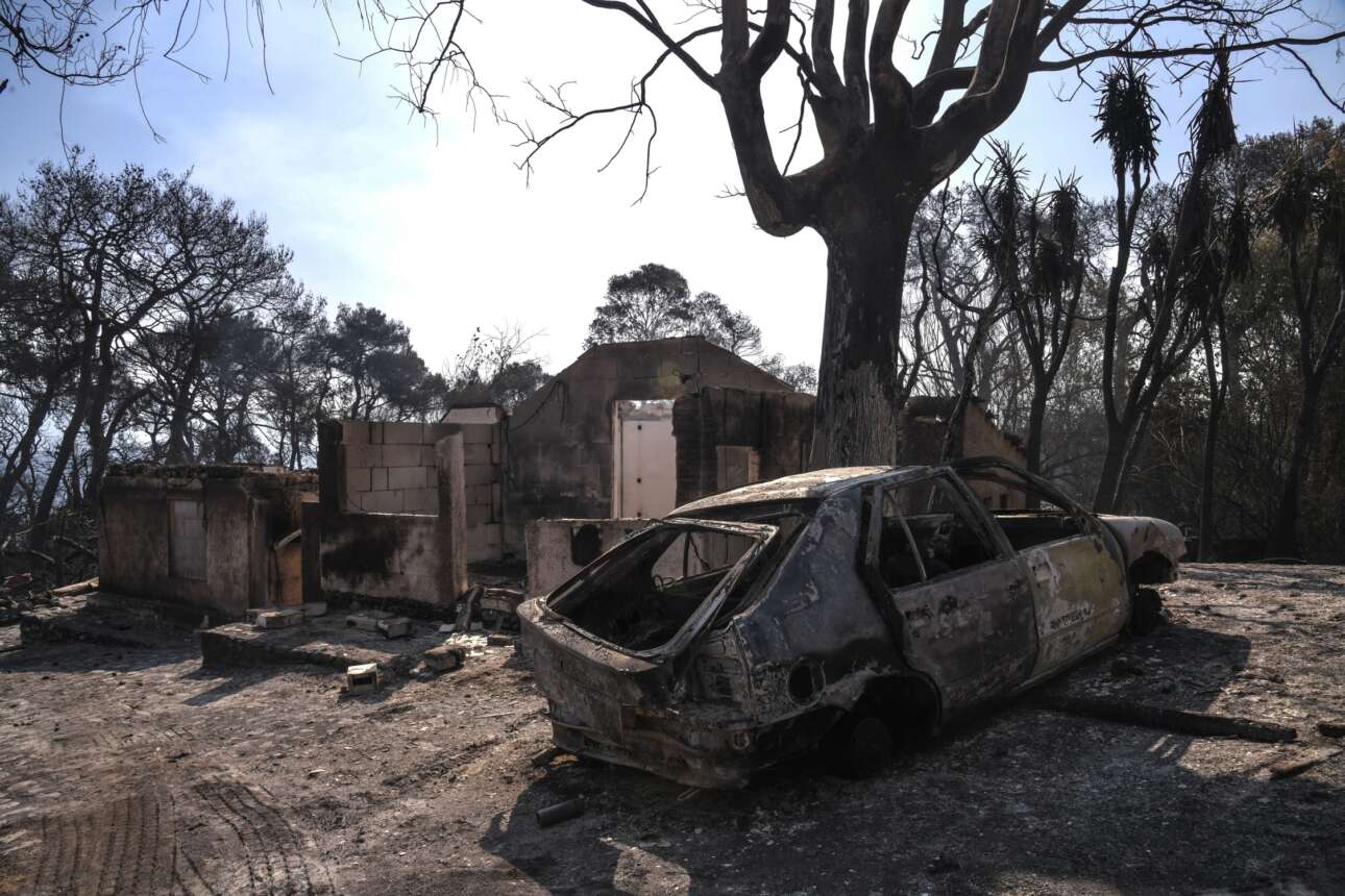 Καβγάς ΣΥΡΙΖΑ – κυβέρνησης για τη φωτιά στην Αχαΐα, τα μπάνια του Μητσοτάκη και το Μάτι