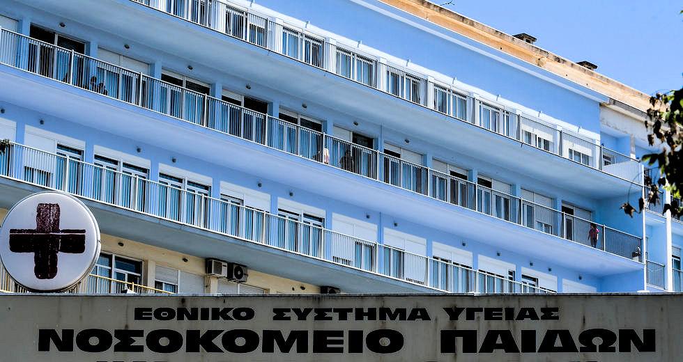 «Eρχονται στα νοσοκομεία ολόκληρες οικογένειες με κορoνοϊό»