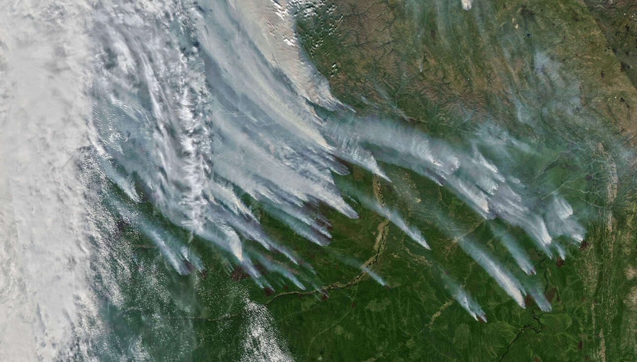 Ο καπνός από τις φωτιές στη Σιβηρία έφτασε στον Βόρειο Πόλο